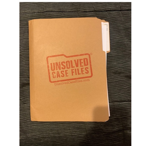 Unsolved Case Files Game - Jane Doe - Picture 2 of 3